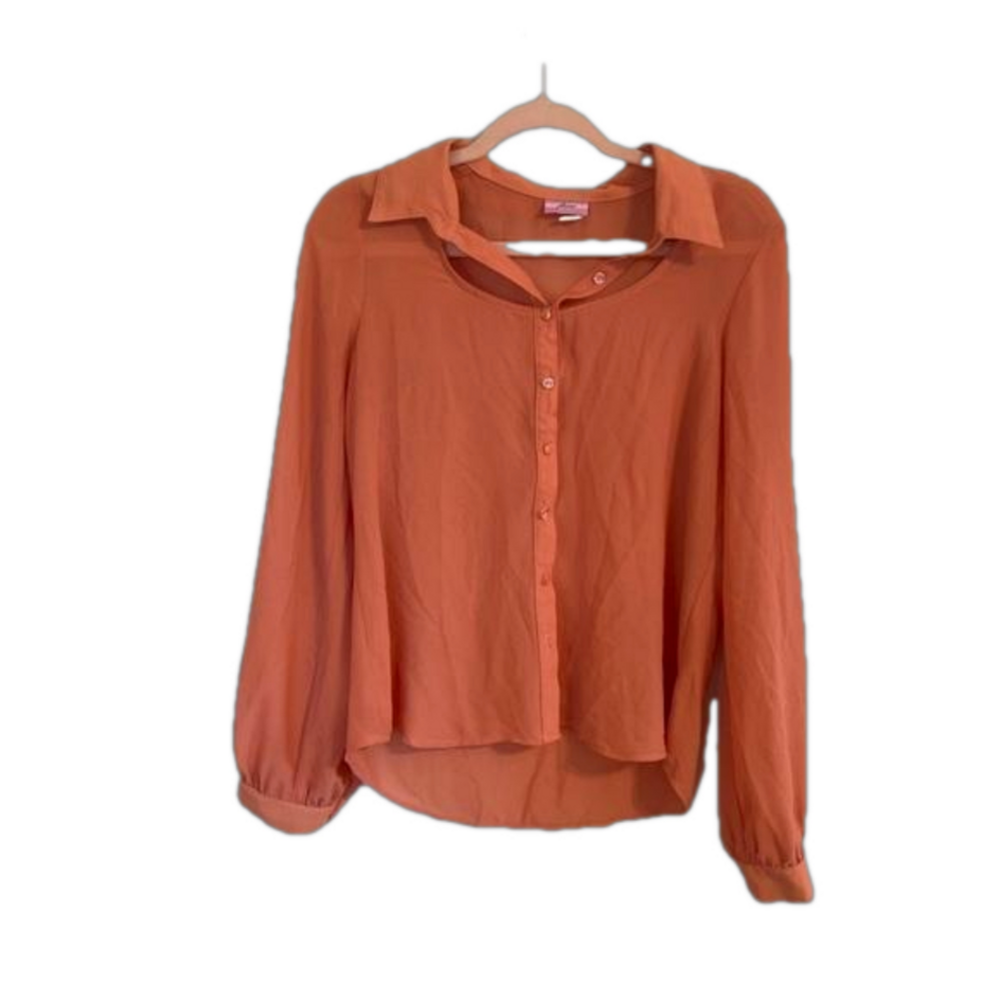 FOCUS Button Down Long Sleeve Blouse
